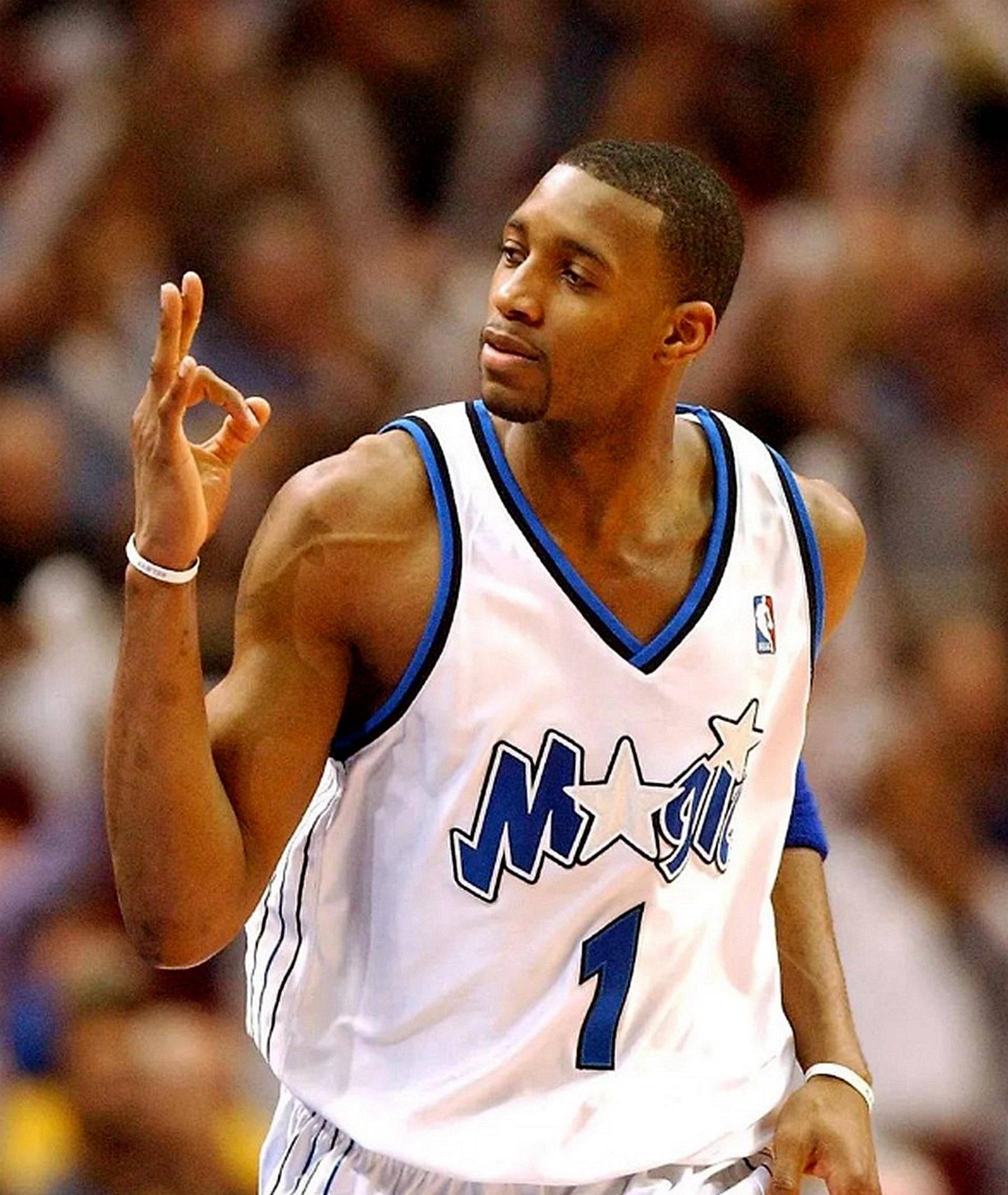 nba75年历史,仅5人拥有终身球鞋合同,科比库里不够格_麦迪_耐克