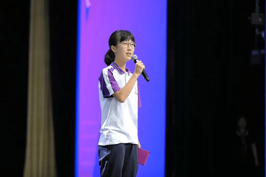 重庆巴蜀中学举行开学典礼:热血起航 追梦巴蜀_李潇珂_青春_新生