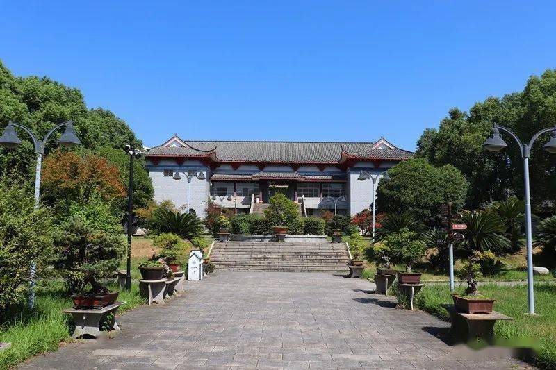 潜山市博物馆位于潜山城区,珍藏了大量文物,今天带大家探访鼠的祖先