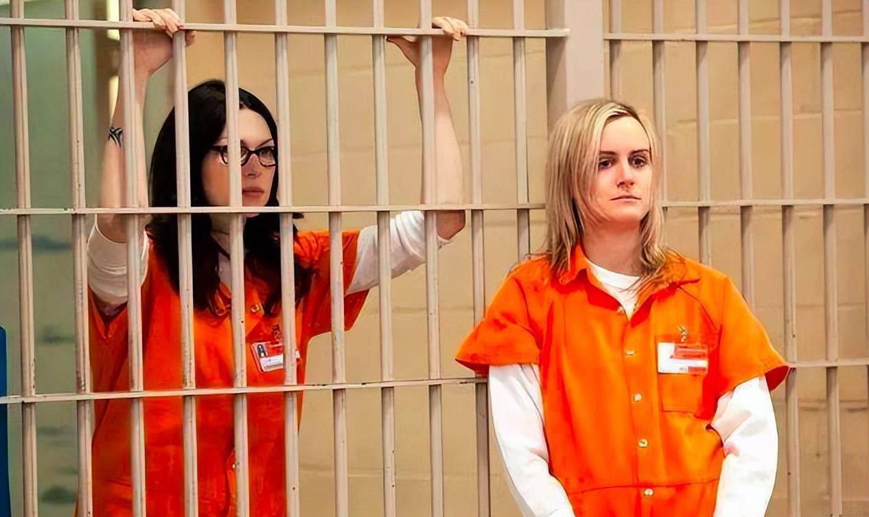 戴备军专程找到张琰的公公,希望张琰的公公能帮助他解除病痛;张琰的