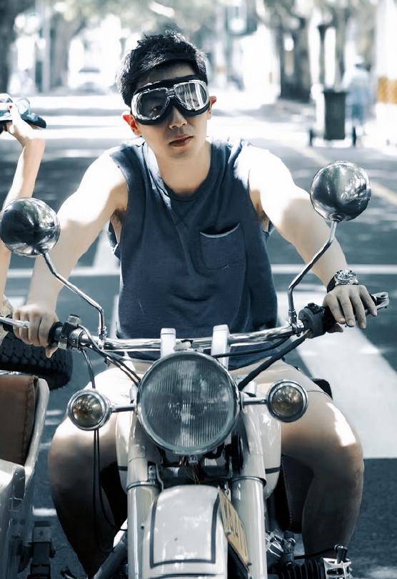 朱亚文:除了是行走的荷尔蒙,他还有更多可能_剧本_台词_声音