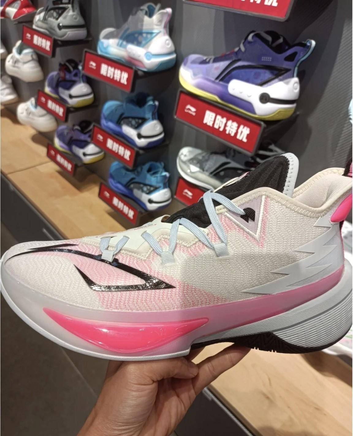 李宁空袭9代篮球鞋曝光!