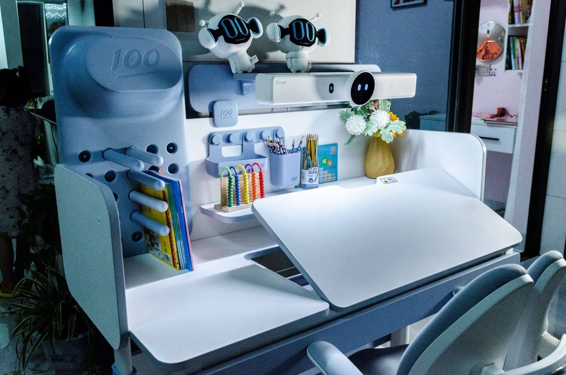 智能"黑科技"呵护孩子童年,作业帮ai学习桌:助家长一臂之力!_功能_问