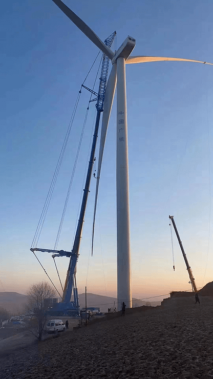 徐工xca1600全地面起重机作为引领一个时代的重器力作自然不负厚望.