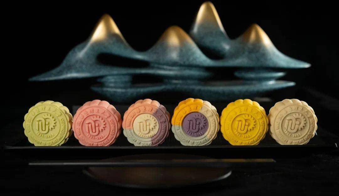 2022年度高校月饼大赏:哈工大朴实中透露出精致.八校联名款亮了!