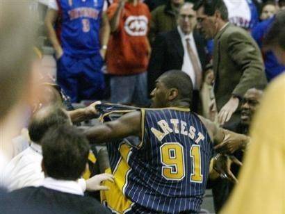 nba历史上自毁形象的五大事件,微笑刺客领衔科比,詹姆斯_纳斯_球员_1