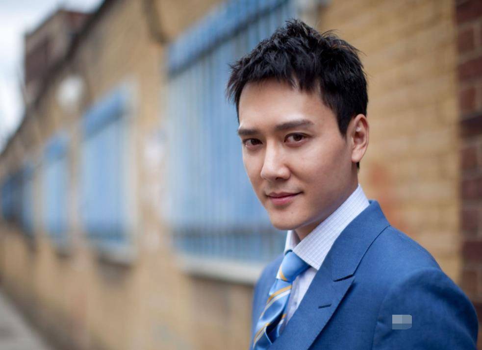 离婚一年后,赵丽颖依旧风光无限,而前夫冯绍峰呢?_电视剧_专业_杨幂