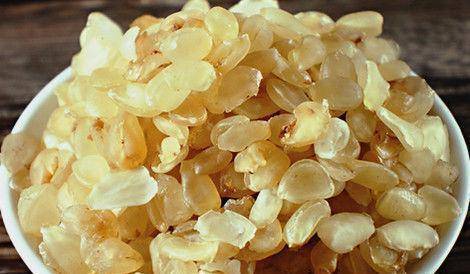 要大一些,它可以煮粥,还能用来做菜,营养价值特别高,保健功效也很出色