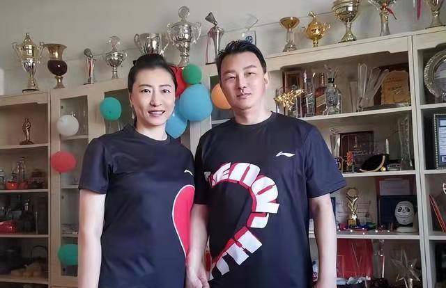 "张宁,怀孕也不耽误征战奥运,富豪老公心疼得不行_羽毛球_运动_于洋