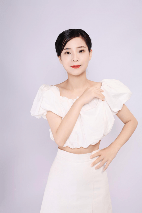 模特贝贝:维之星演艺签约新秀_发展_广告_表演