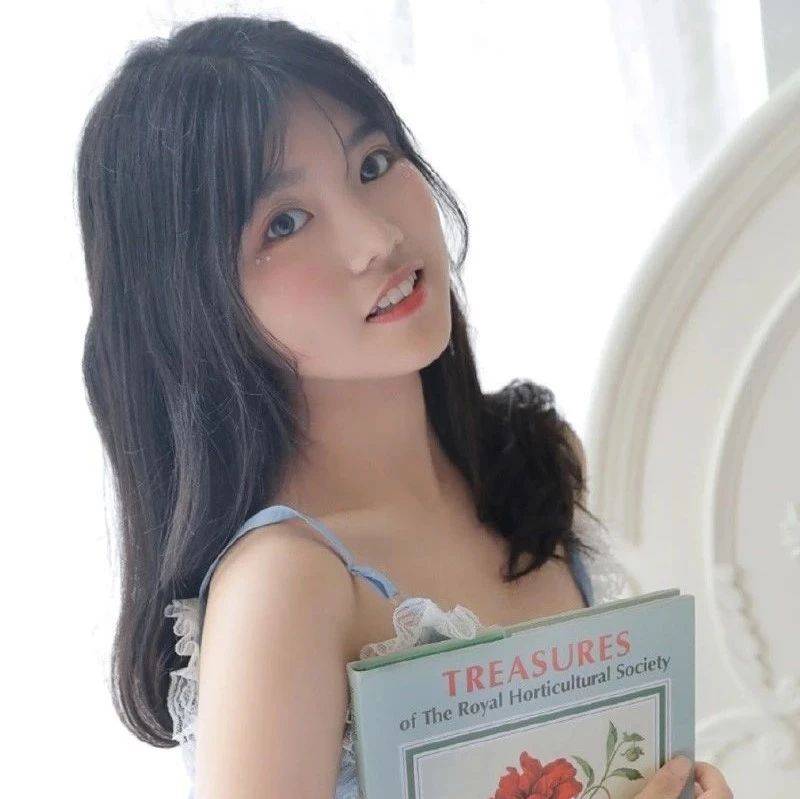 搞笑GIF:从泰国回来的男人,连过个泼水节带有一股人妖味儿_阿达_美女_时候