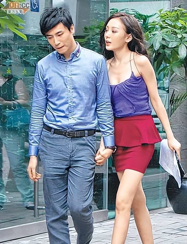 张柏文老婆图片