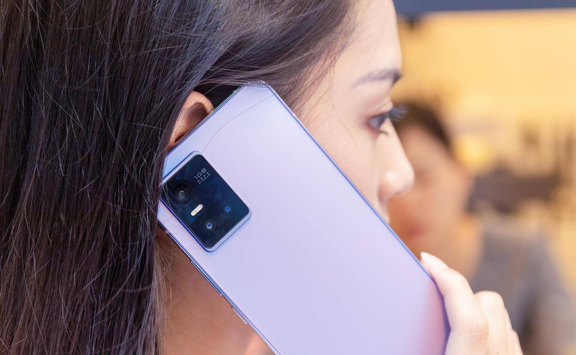 vivo s10 pro与小姐姐更配_美颜_自拍_效果