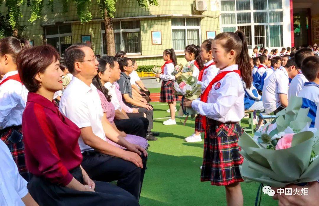 今日關工事④_活動_阿克蘇地區_大山洞街道