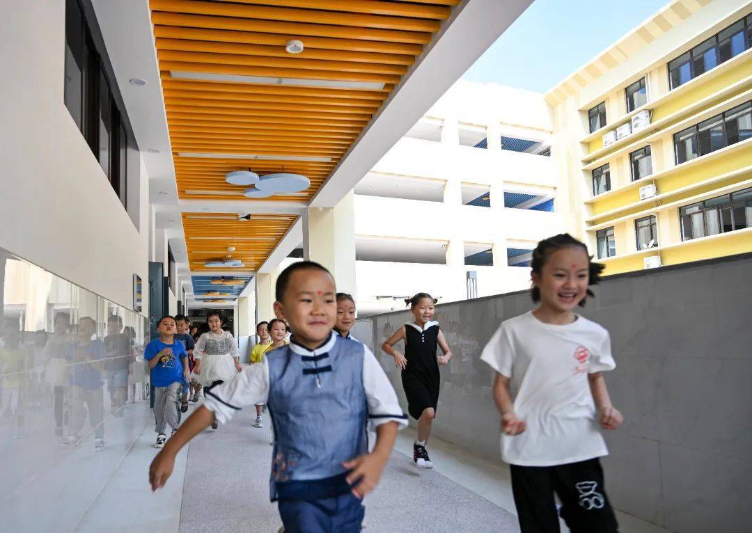 北碚蔡家三所新建学校投入使用!_桂和_小学_同源