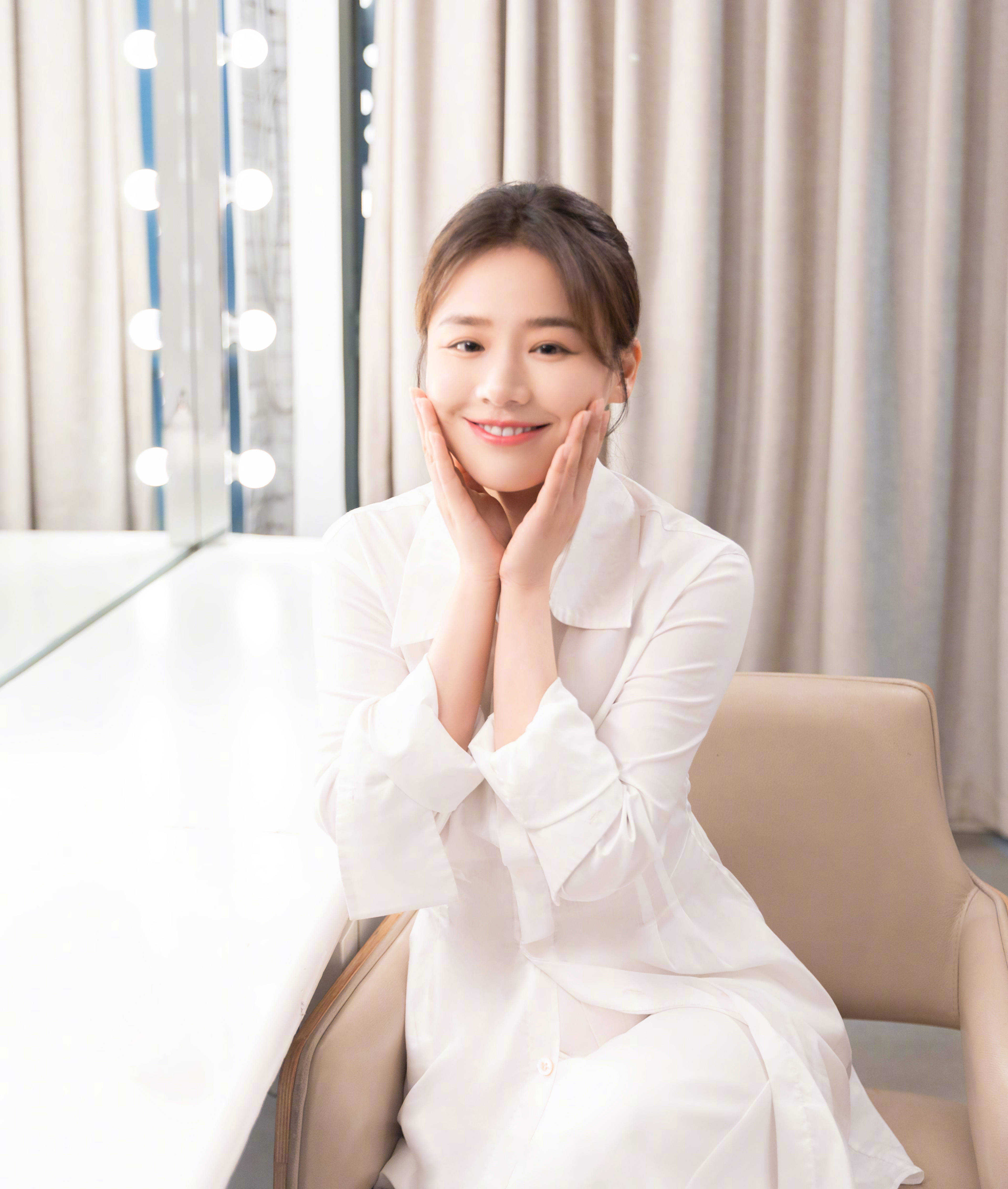 马思纯首次否认生子传闻,因为肚子赘肉问题,总是上热搜_身材_张哲轩