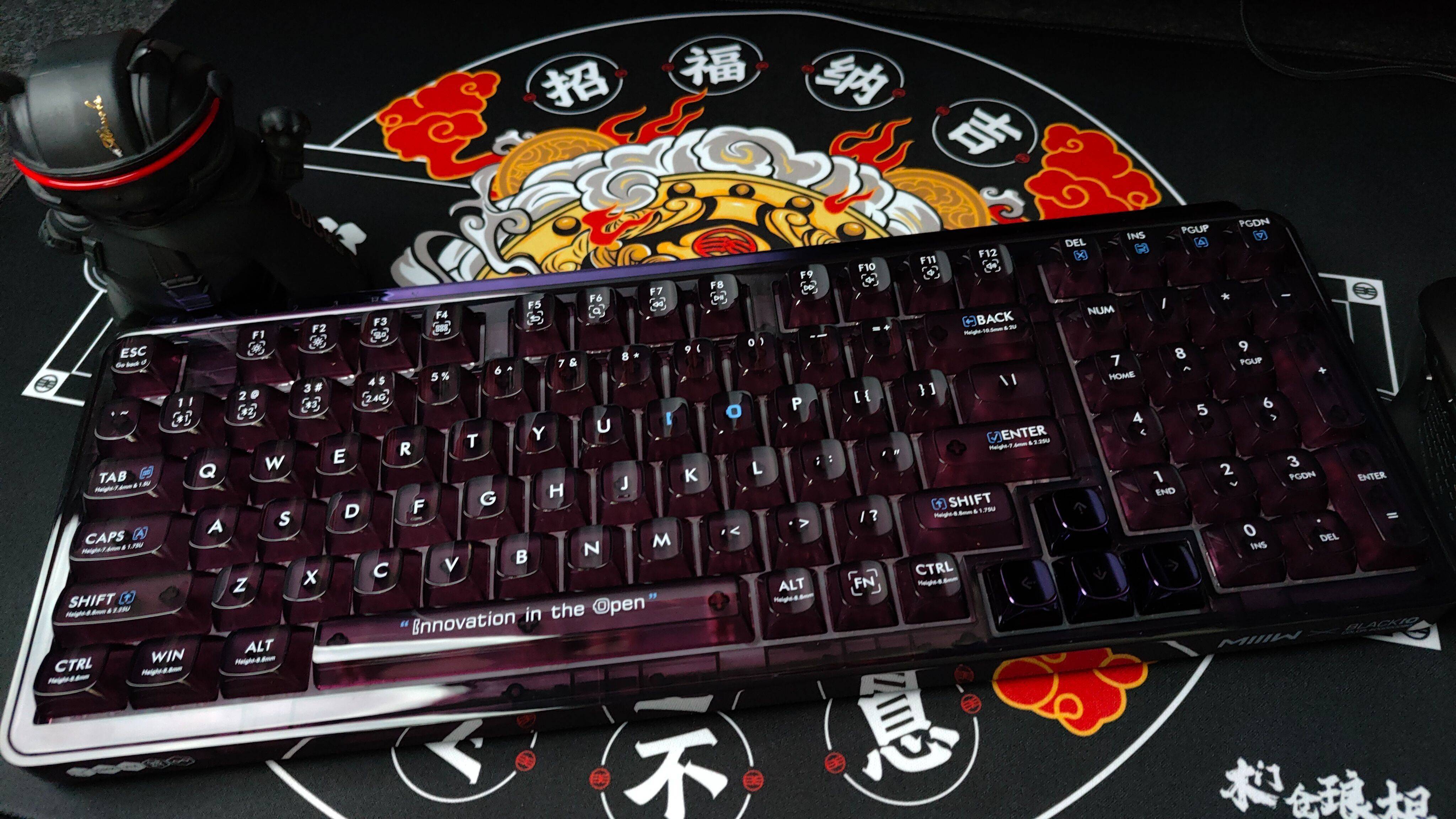 炫酷“黑色晶体” 配置高端价格亲民 这款机械键盘值得入手