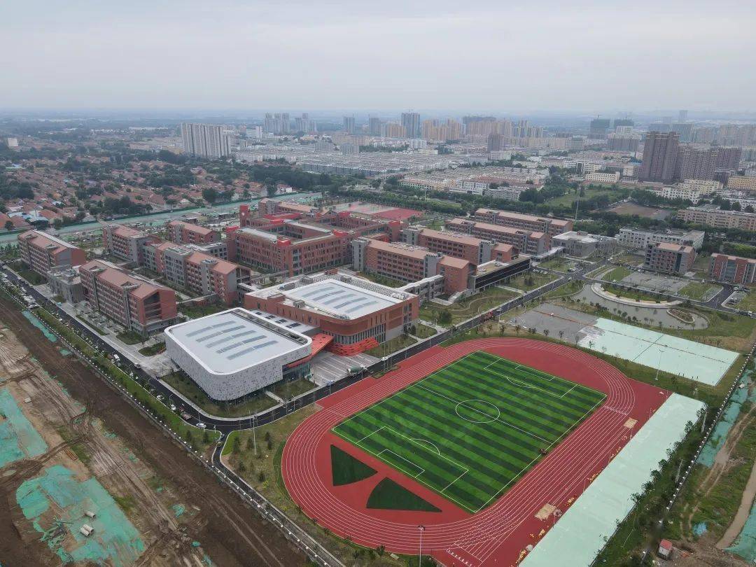 【聚焦】梦想在这里起航——潍坊高铁新片区综合开发项目北辰中学建设
