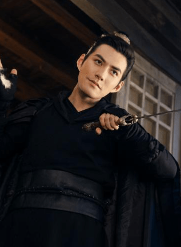 而于正之后又找到了同是有着"天涯四美"的乔振宇,他的颜值,演技也一样