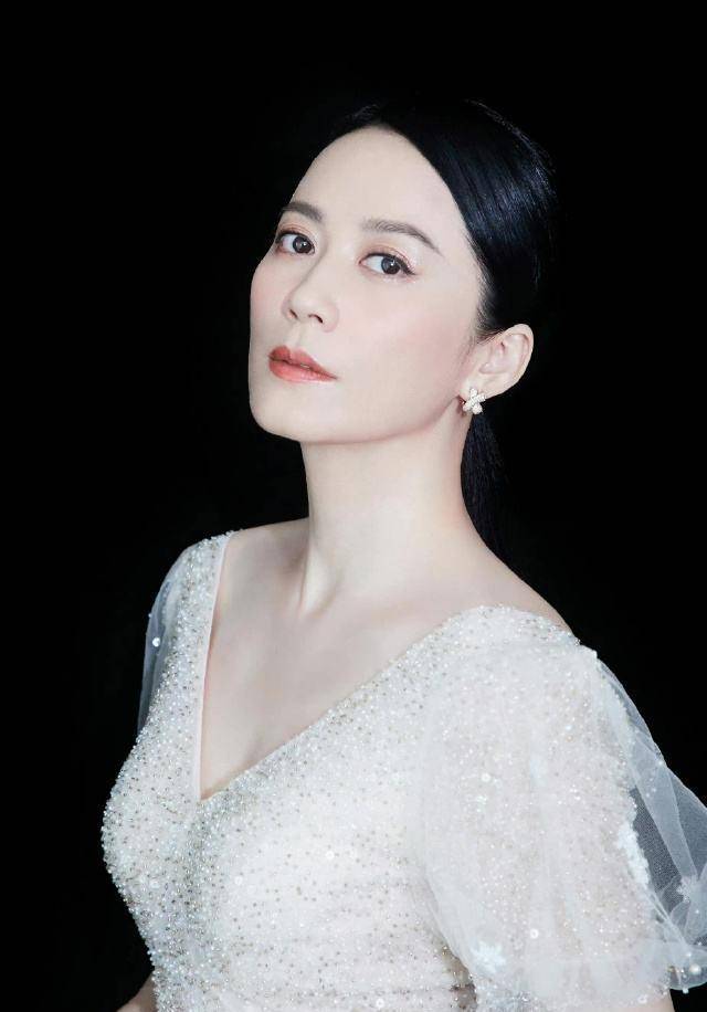 8位真正的"中国式"美人:不整容不打针,甩如今当红女星一大截_审美