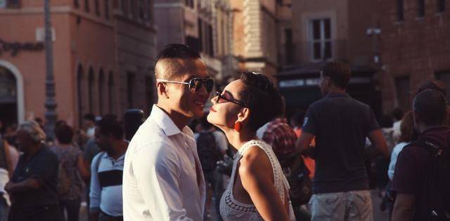 43岁贾宏伟晒出环游欧洲的照片!