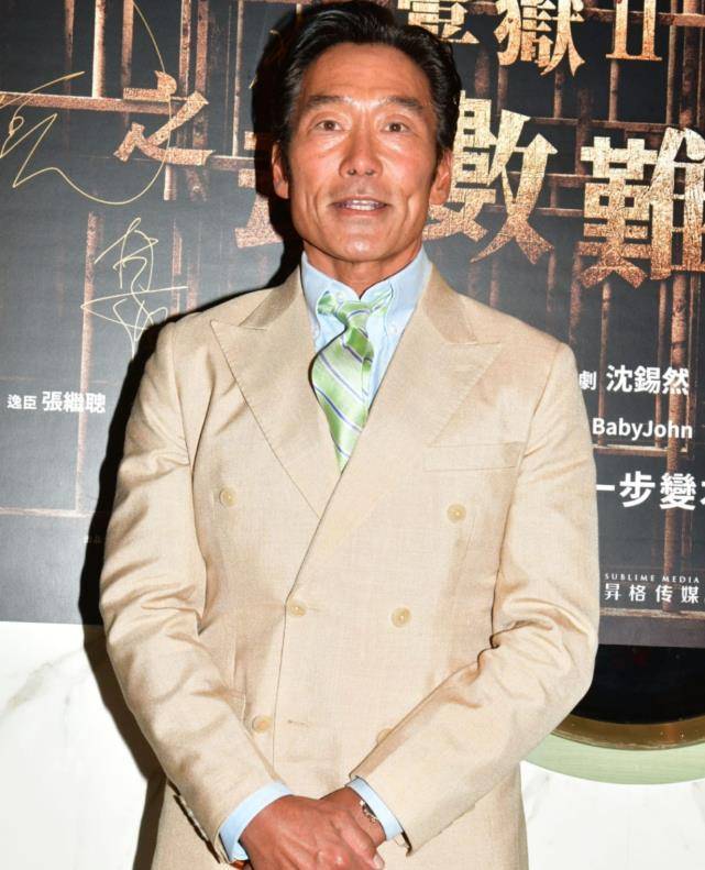 郑浩南暗示妻子出轨玩失踪,财产和汽车都在他妻子的名下_郑浩男_家人