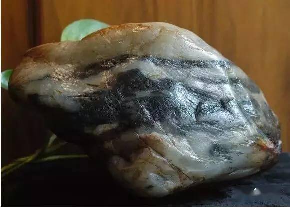 新疆鄯善彩玉,一种极具投资升值潜力的玉种_和田玉_光泽_结构