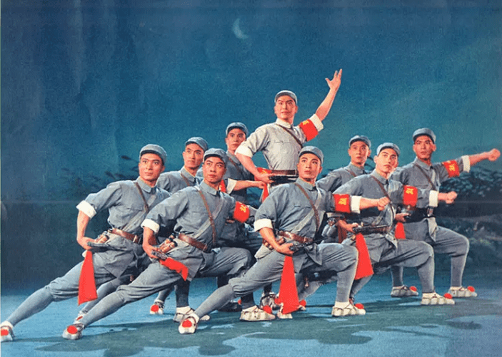 京剧电影《沙家浜》当年万人空巷,红极一时的五大主演今何在?