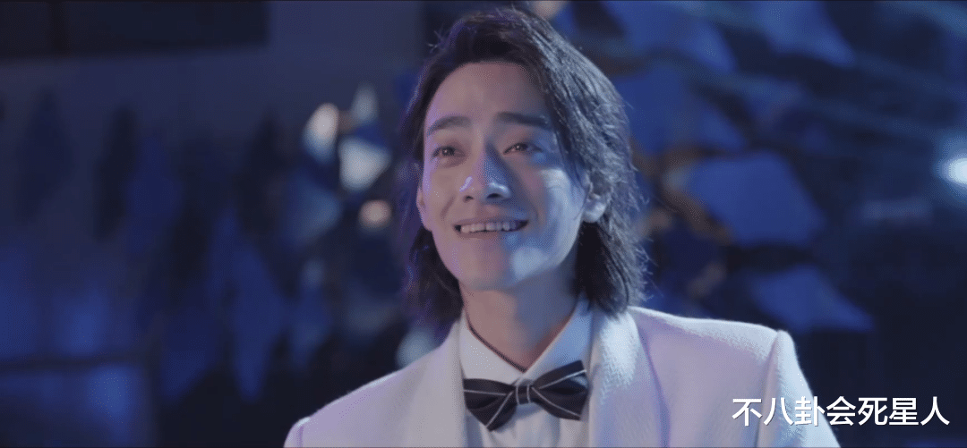 长得像光头强,撩姚晨耍帅油腻,他这张脸傍富婆太没说服力了_郑云龙_剧