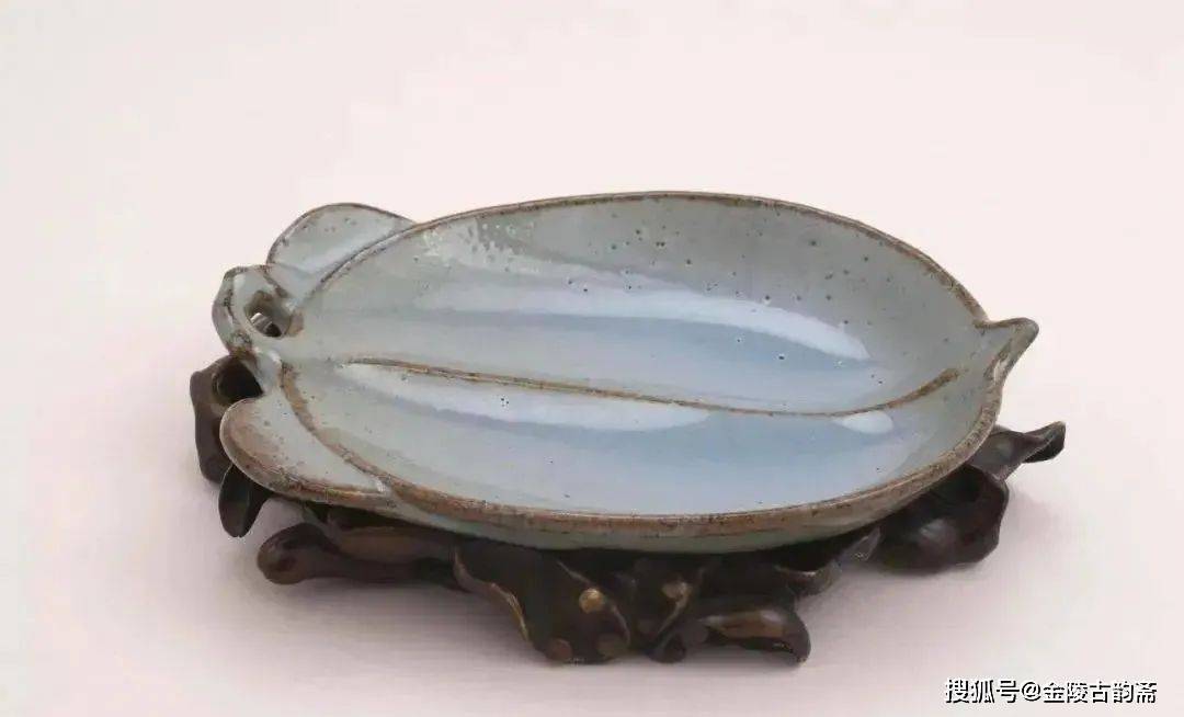 文房珍玩——“笔掭”鉴赏_故宫博物院_文章_乾隆