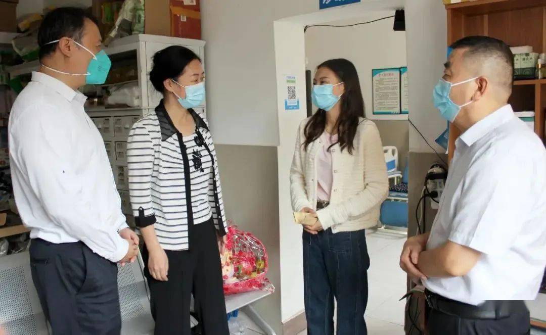9月13日,广元市委常委,宣传部部长袁敏,市卫健委党组书记,主任刘峰