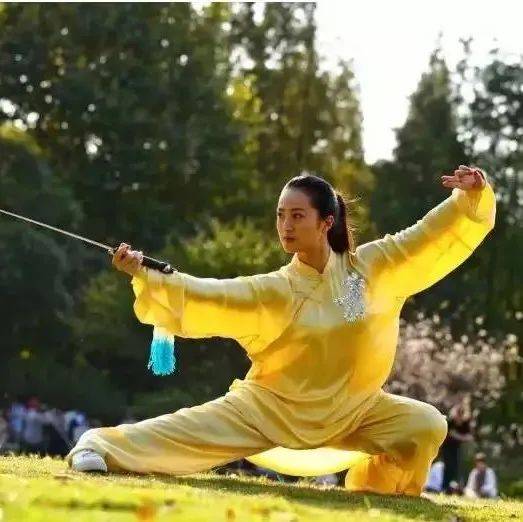 中秋过后晨练太极,你一定要注意这些小细节了!_吐痰_小时_问题