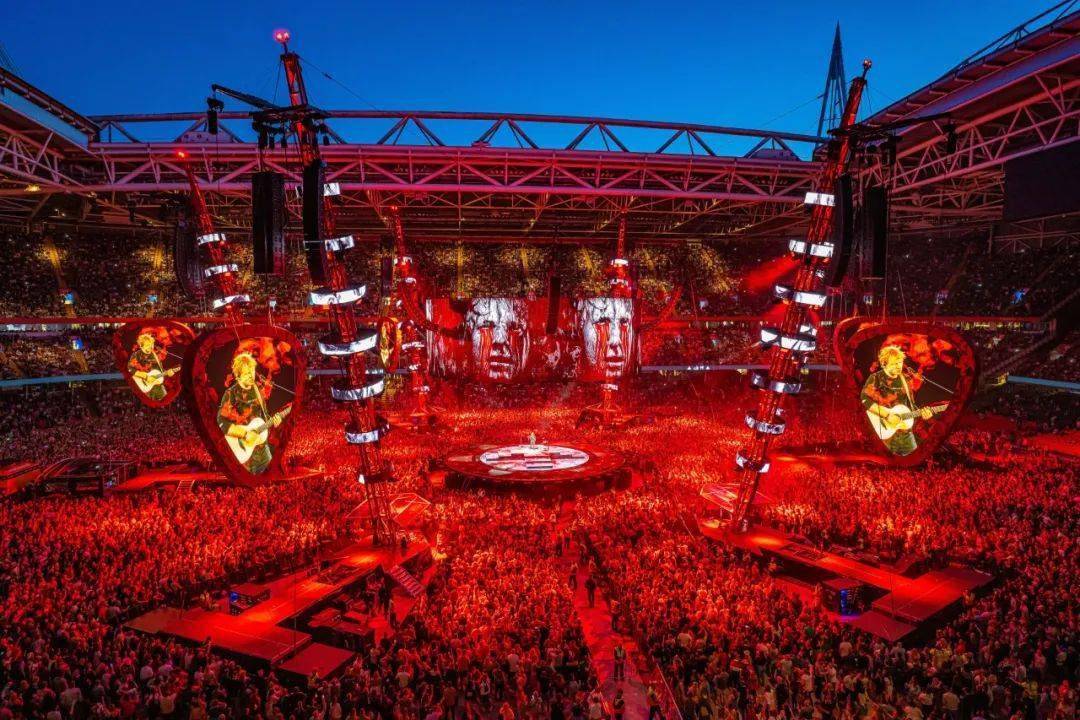 ed sheeran"  – = ÷ x"巡演视觉灯光制作:点亮悬浮式环形舞台!