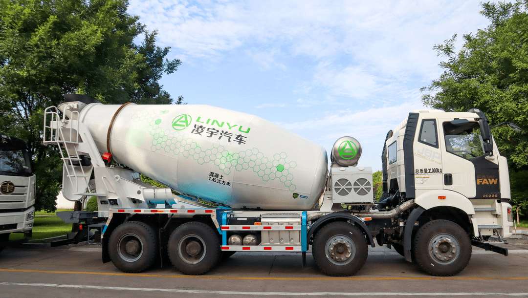 50台凌宇混动搅拌车奔赴华东,尽显靓丽风采_搜狐汽车_搜狐网