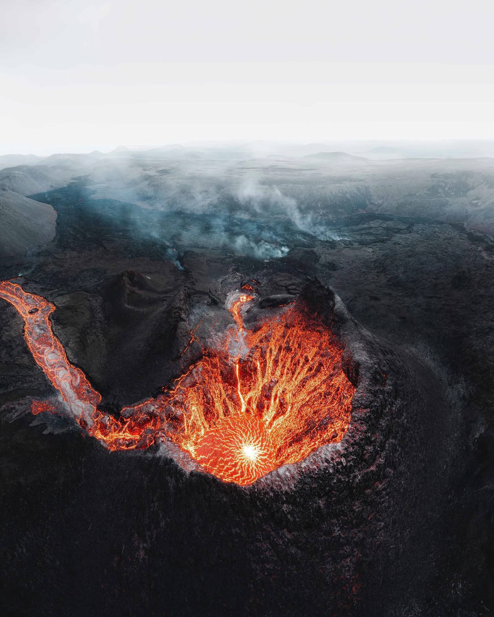 摄影图片欣赏:史上最震撼的火山喷发图景(下)