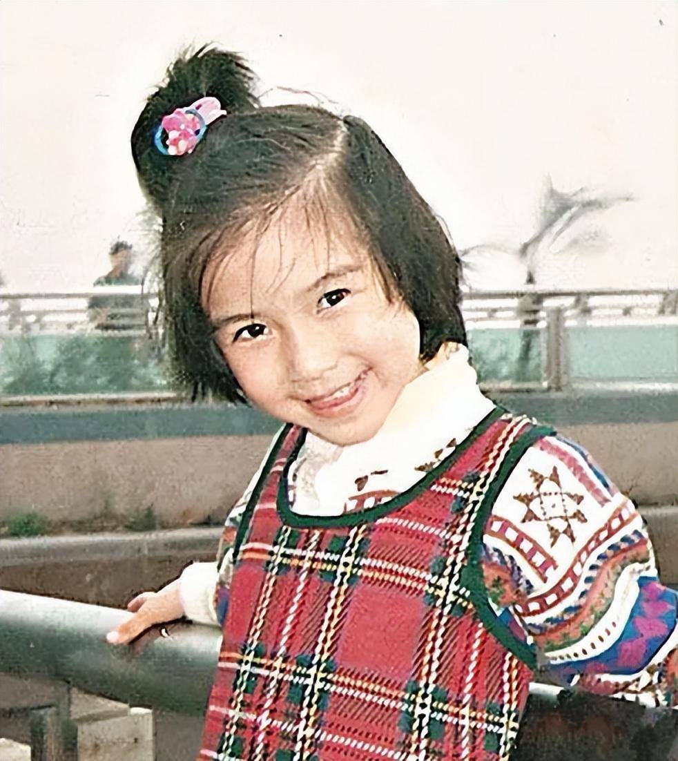 angelababy成名的"幕后推手"曝光:炒绯闻,攀豪门,堪比宫斗剧_杨颖