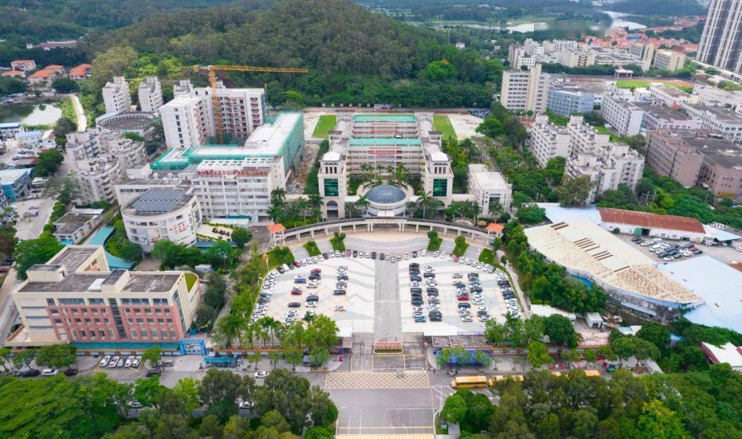 长安镇实验中学长安镇实验中学改扩建项目位于东莞市长安镇长青北路