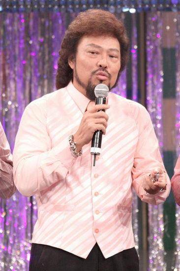 弟弟是费玉清,姐姐是明星尼姑,他71岁不再婚只因心上人爱着弟弟_张菲