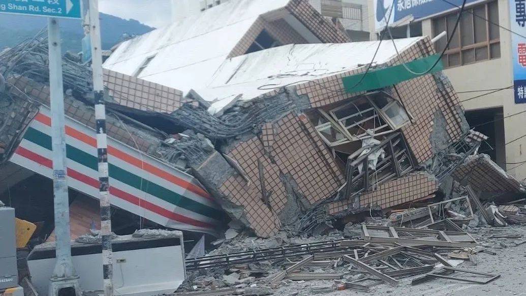 台湾花莲县发生69级地震!台媒称有大楼倒塌