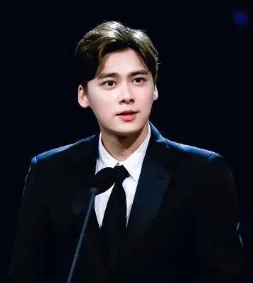 李易峰多次嫖娼后还有更让人想不到的事_因为_幻想_朋友