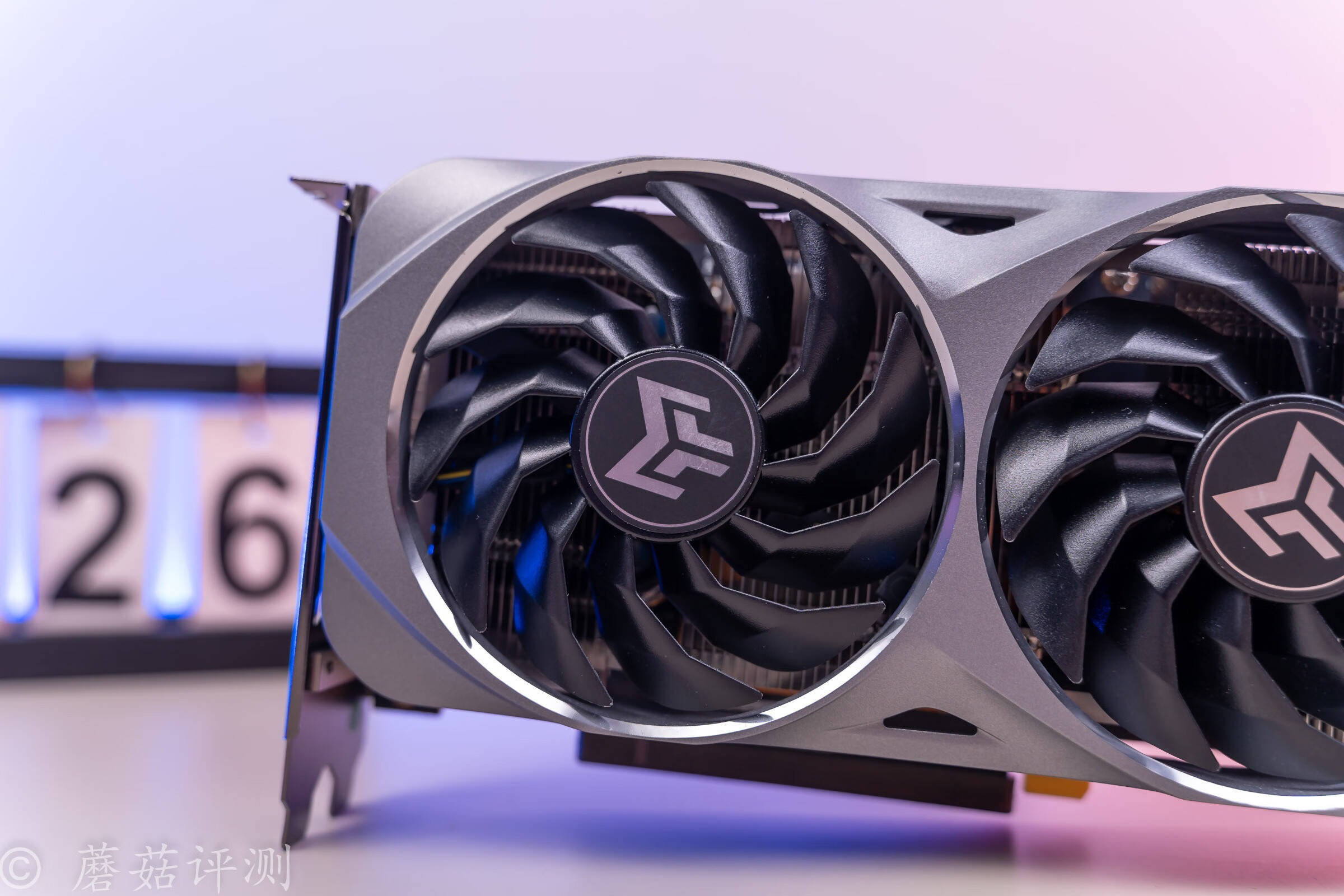 散热优秀,金属质感爆棚,影驰rtx3060ti金属大师oc显卡 评测_部分_设计