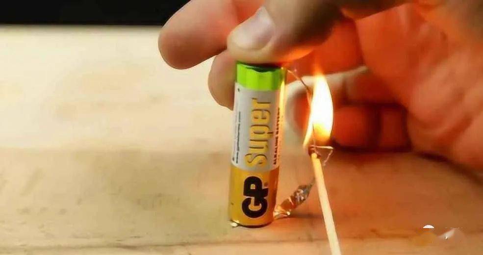 做过锡纸 电池生火的小实验吗?