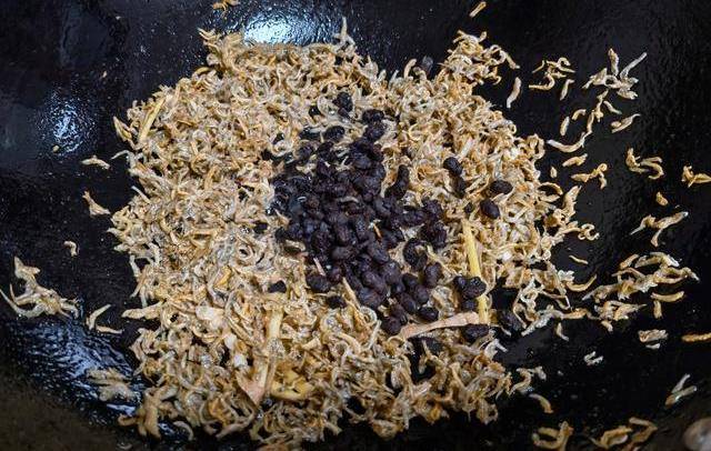 下酒菜,还是花生米猪头肉吗!