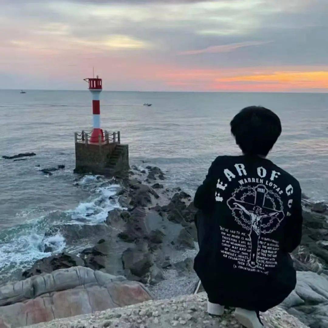 头像| 容易招桃花的微信头像_落叶_夏天_梦里