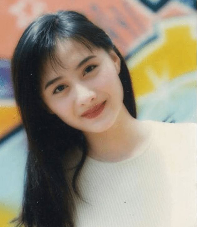 陈德容:从小美到大,9岁就被选中进入娱乐圈,45岁嫁豪门_梅花烙_眼睛