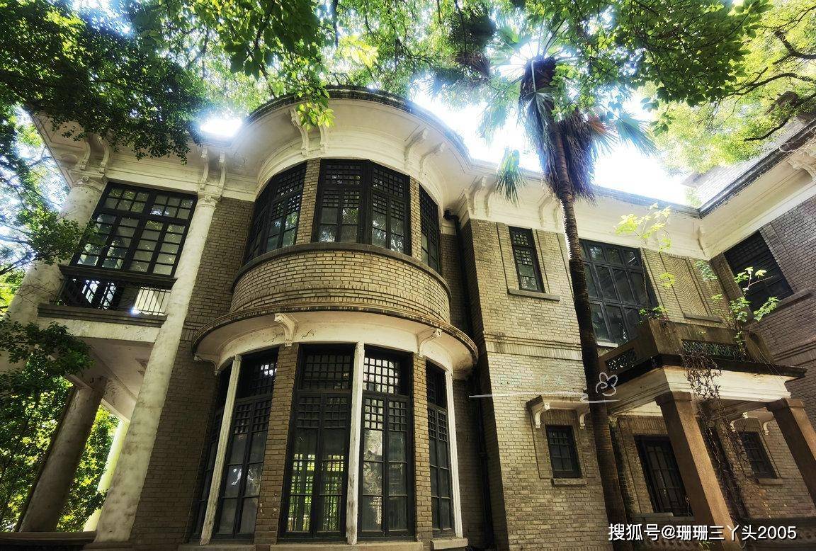 他被称为“沙面建筑之父”，旧居在养老院旁，曾被称“广州白宫”
