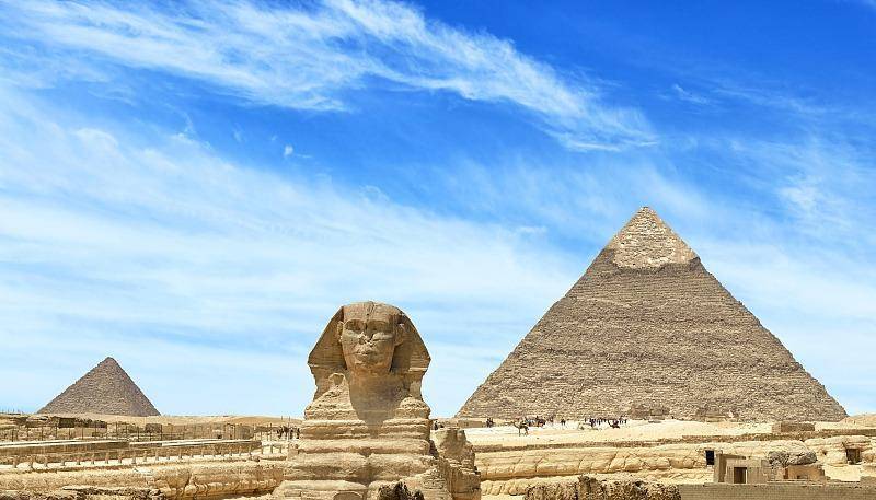 揭开金字塔的建造之谜，谁修建了它，作何用处？