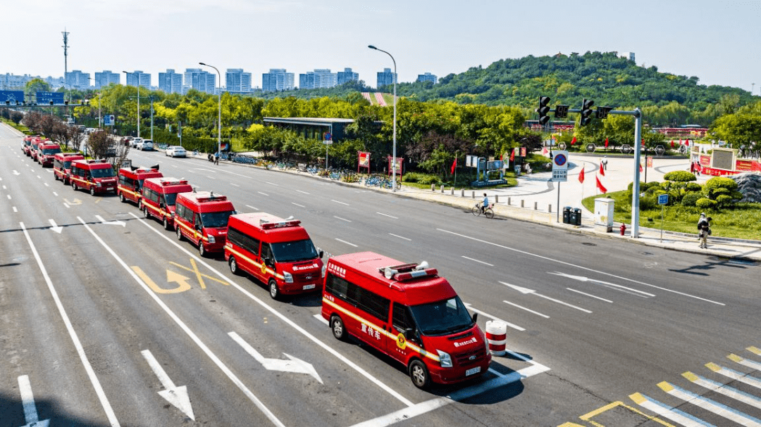 10辆消防车同框 普及安全知识_南开区_宣传车_常识