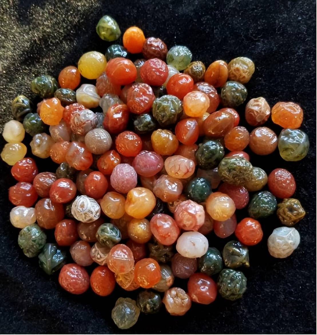 血脉玛瑙"太丑了",却能卖出天价,真不知道它好在哪里_筋脉_价格_玩意