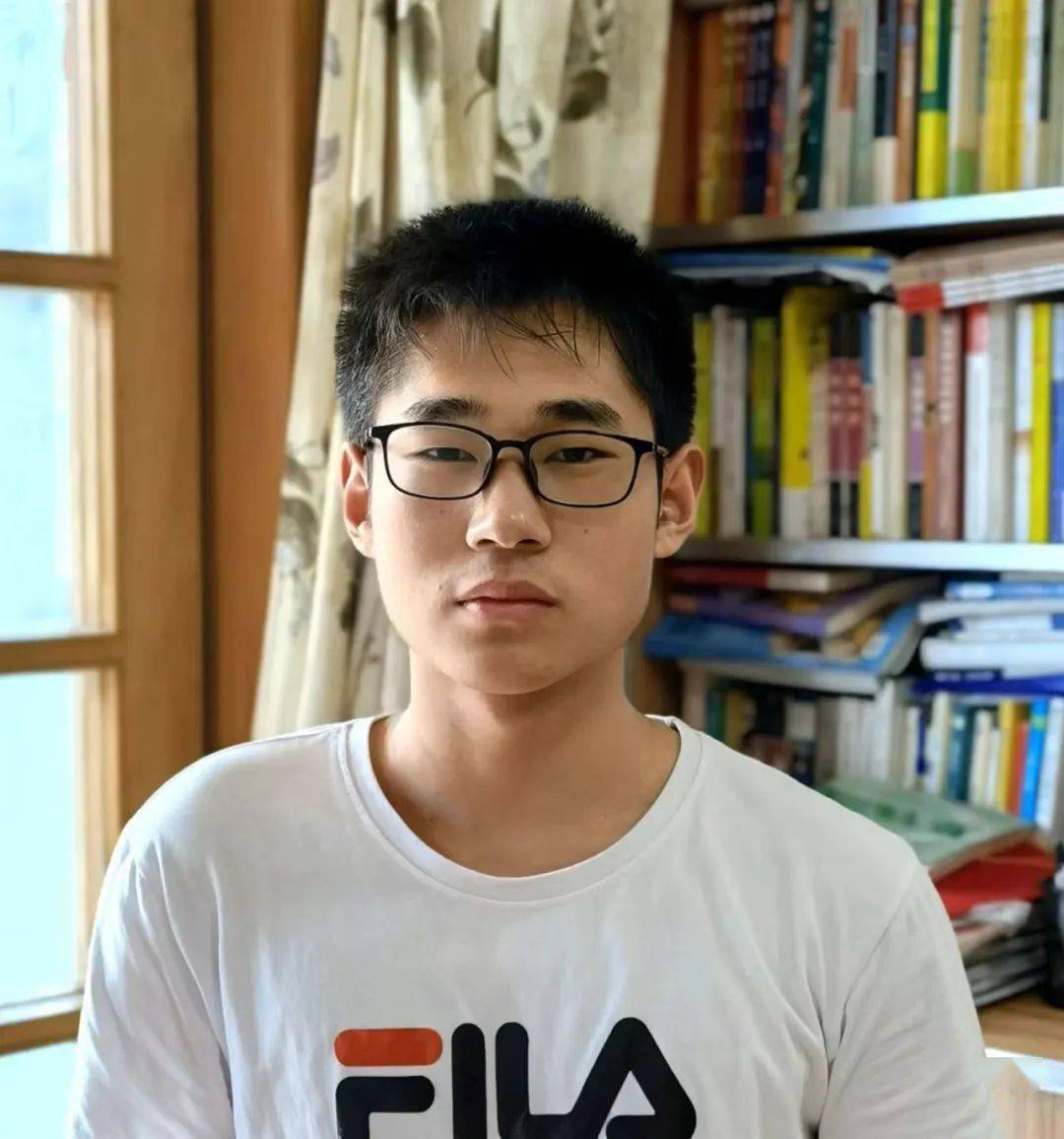 追未来,星海可待""发现问题,解决问题"是蔡嘉豪对